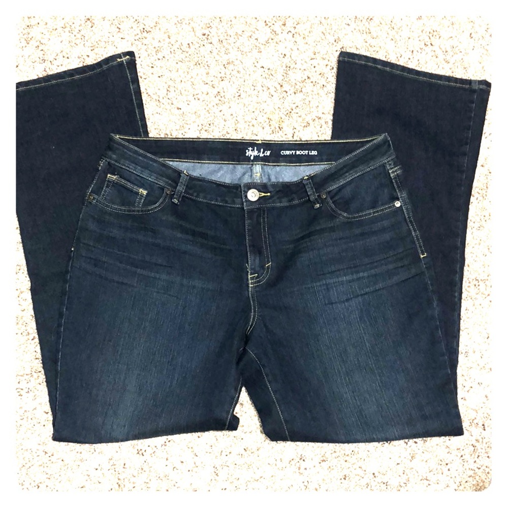 NWOT Style & Co. Curvy Boot Leg size 16.
